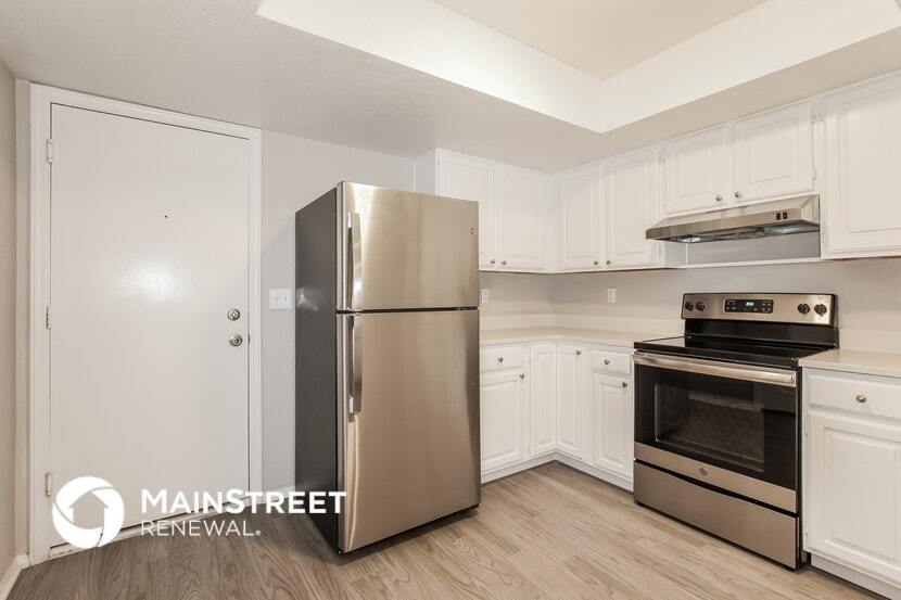 Building Photo - 526 E Utopia Rd