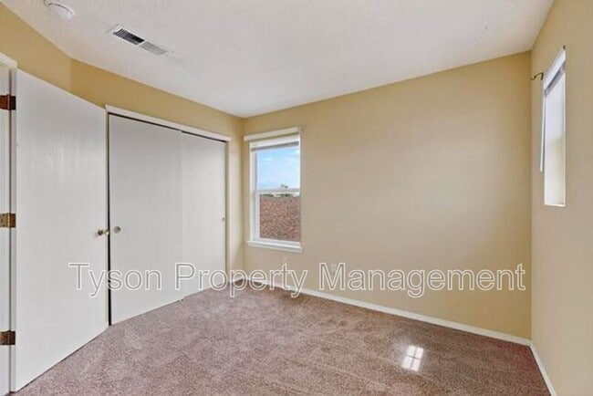 Building Photo - 10027 Silverton Dr NW