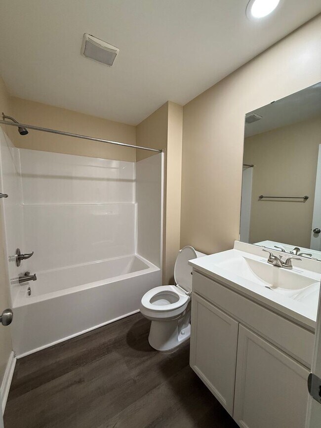 Building Photo - Nice 2 bedroom, 2 bath duplex. No pets allowed.