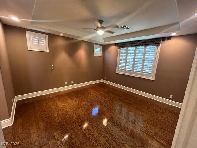 Building Photo - 8371 Legacy Arbor St