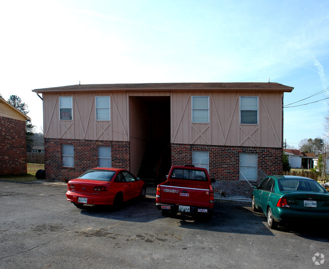 Building Photo - 1330-1380 NW Village Oak Cir