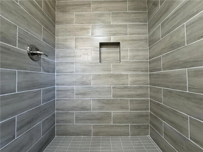 Building Photo - 3489 Creighton Rd SW