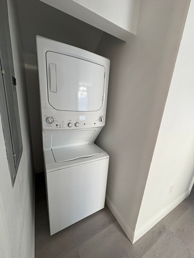 Building Photo - Beautiful 3 Bedroom Home in Groveland, FL!