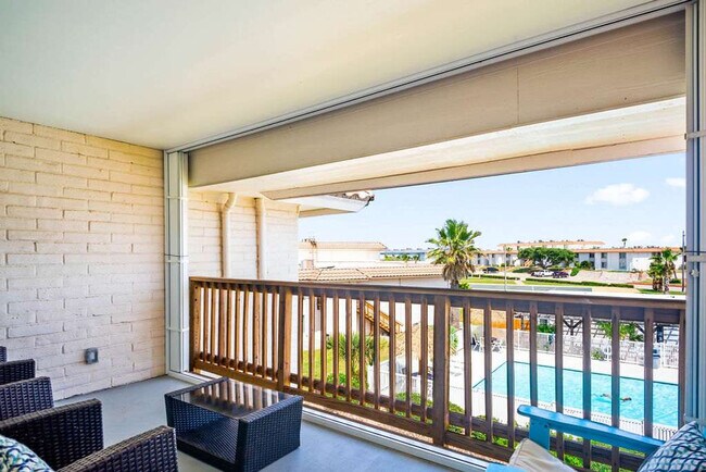 Building Photo - 1412 Eleventh Street-SI FL2-ID1023183P