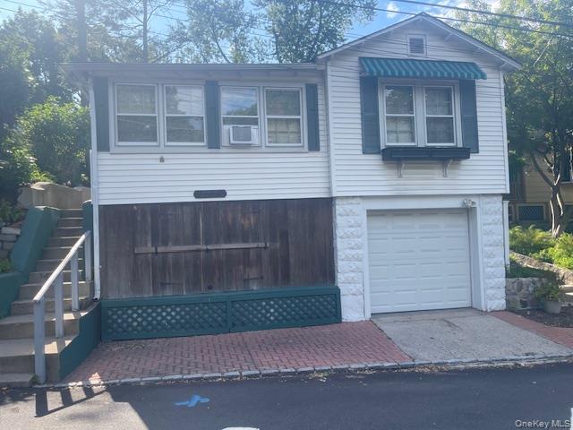 Building Photo - 35 Youngs Hill Rd