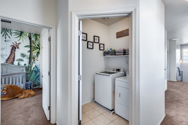 Building Photo - 11956 W Fillmore St