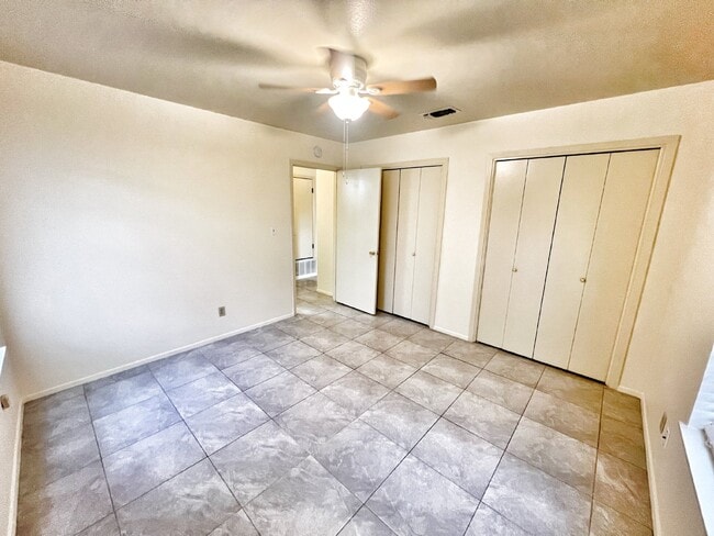 Building Photo - Adorable 2-Bedroom Duplex Just Minutes from Downtown New Braunfels!