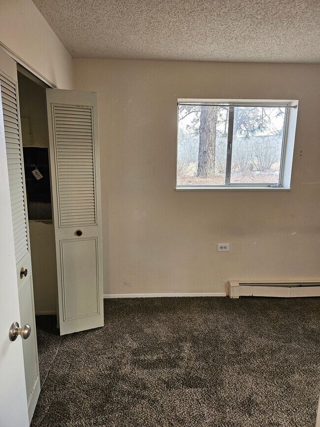 Building Photo - 745 McCarthy Dr