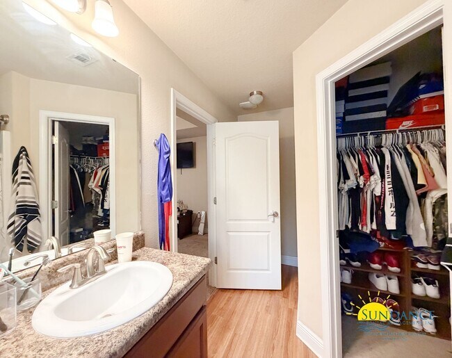 Building Photo - Charming Cul-de-Sac Home in Monticello Estates, Milton