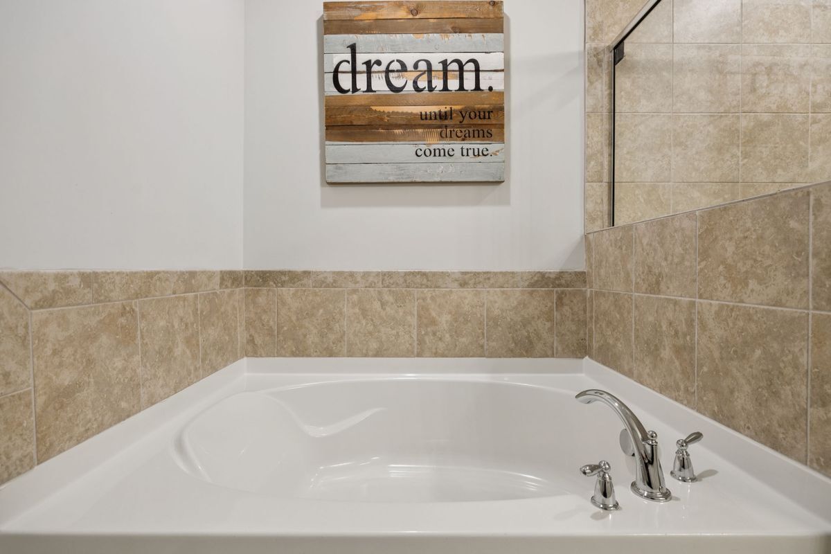 Building Photo - 4252 Grapevine Loop