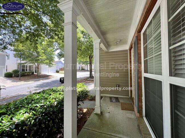 Building Photo - 1751 Bentridge Dr