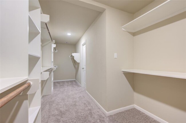 Building Photo - 2915 Iron Range Ct