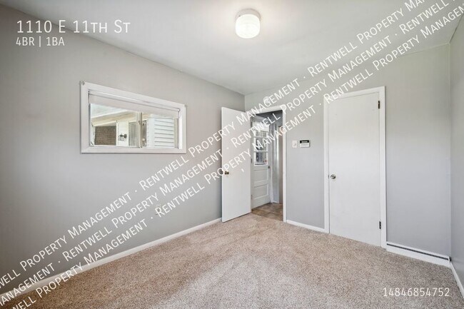 Building Photo - Available Now! 4 Bedroom Townhome in Eddys...