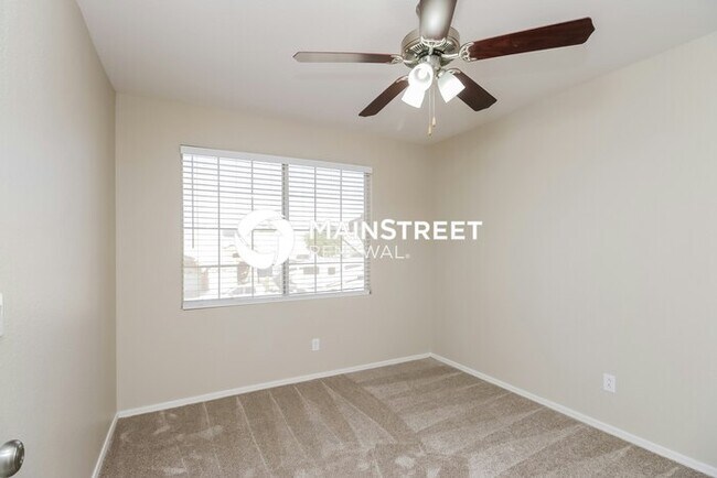 Building Photo - 4 Bedroom Pet-Friendly Home in Mesa, AZ with Main Street Renewal