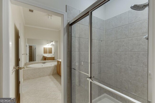 Building Photo - 7565 Grand Reunion Dr