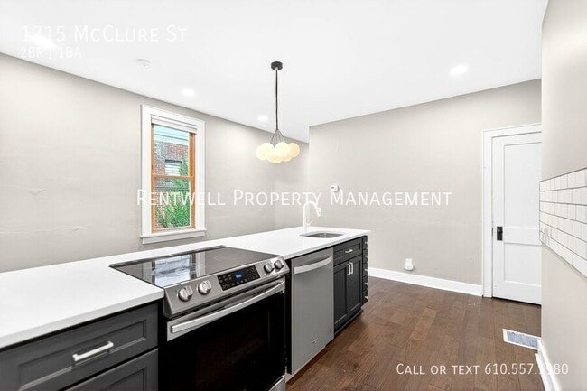 Building Photo - 1715 McClure St