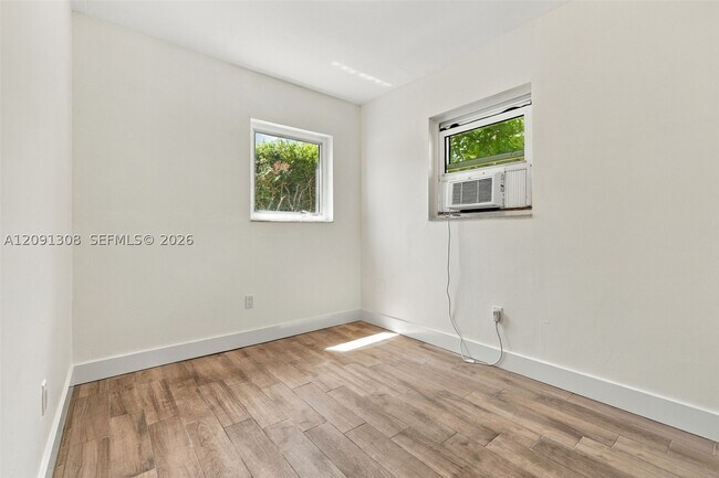 Building Photo - 7120 SW 58th St