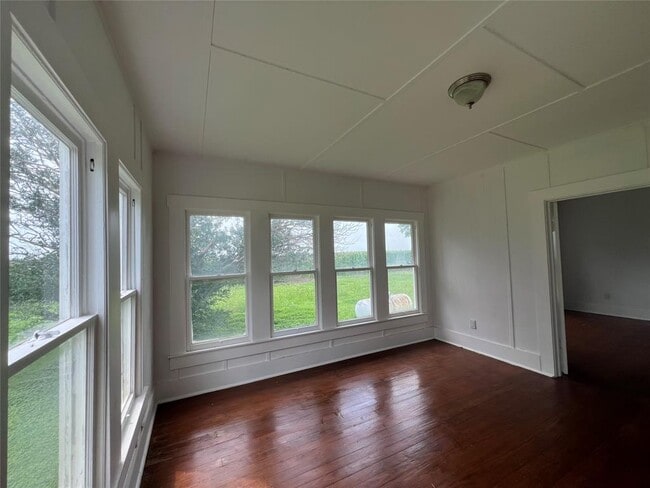 Building Photo - 149 Private Rd 9400
