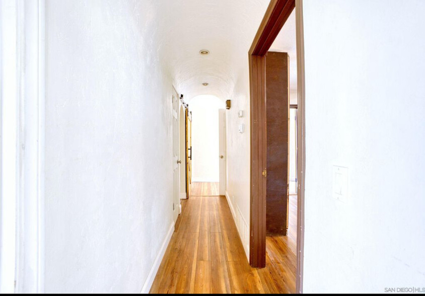 Building Photo - 15408 Vista Vicente Dr