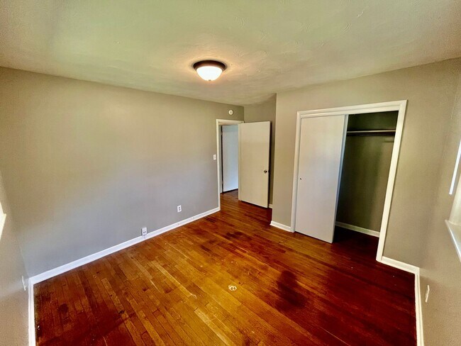 Building Photo - 2062 E Elm St