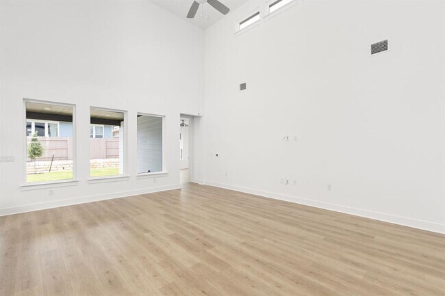 Building Photo - 9509 Boathouse Dr