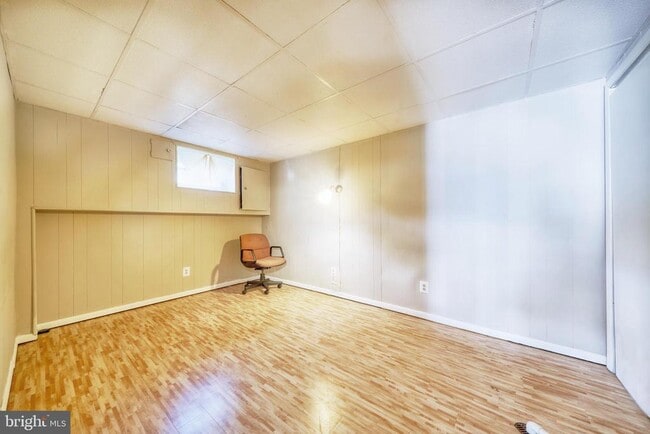 Building Photo - 14307 Bismark Ave