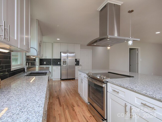 Building Photo - 378 Cornelius Rd