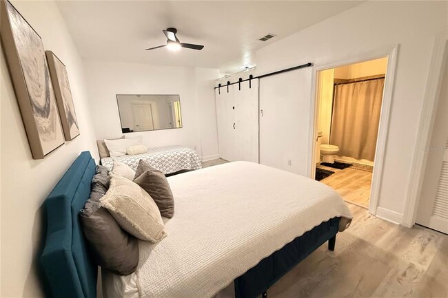 Building Photo - 628 Cleveland St