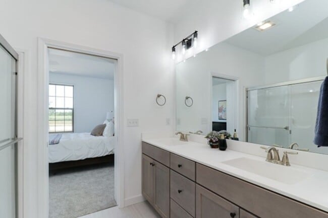 Building Photo - Get $699 off your security deposit!