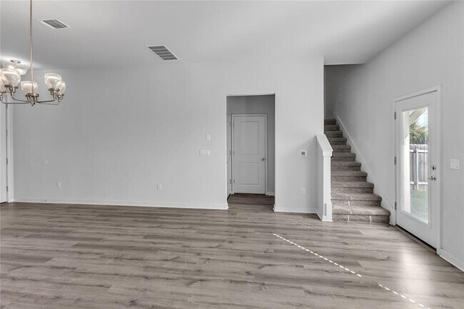 Building Photo - 1203 Showbox St