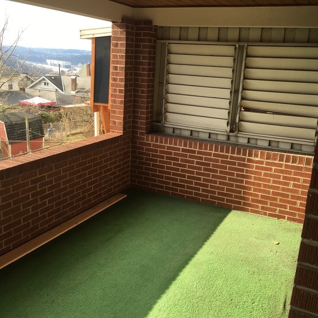 Building Photo - 1634 Cedar St