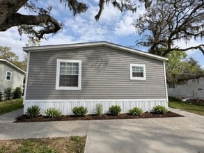 Building Photo - 9704 Linda Pl