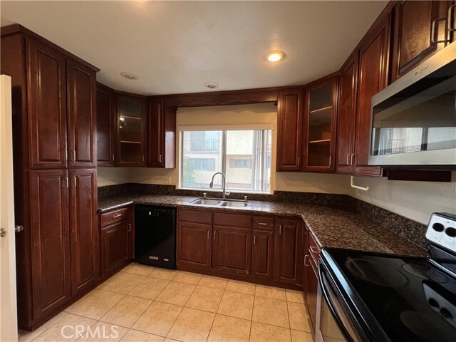 Building Photo - 28129 Ridgethorne Ct