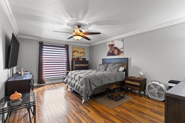 Building Photo - 9119 Limetree Ln