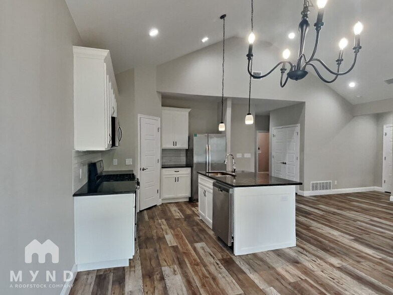 Building Photo - 3104 Rockwell Ln