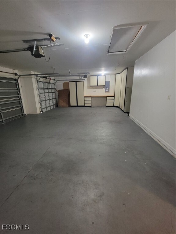 Building Photo - 8171 Liriope Loop
