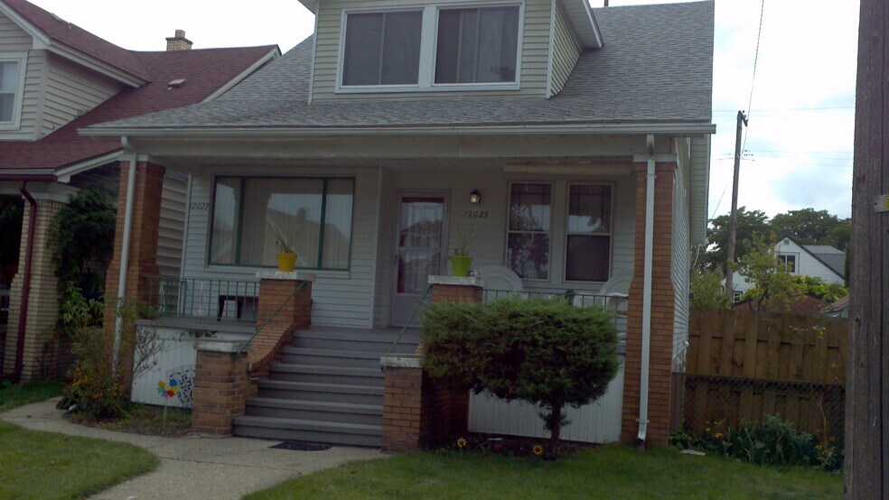 Primary Photo - 12027 Moran St