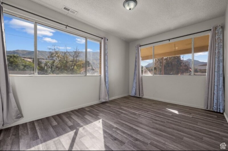 Building Photo - 57 N Center St