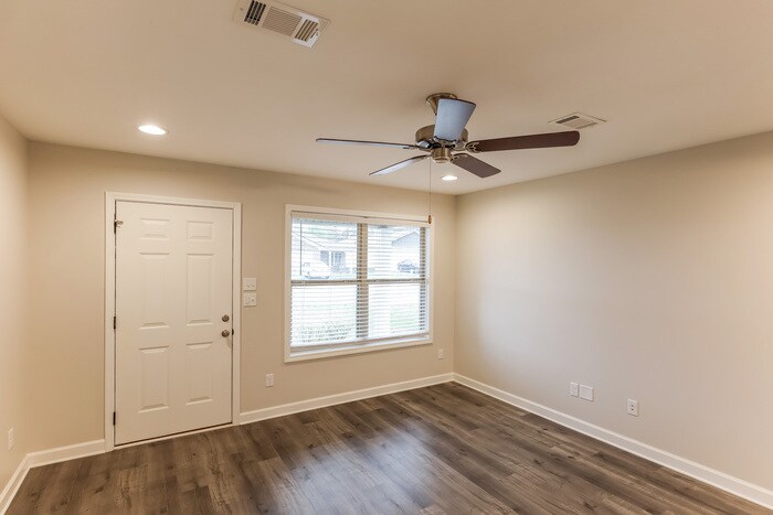 Building Photo - 111 Wexford Way