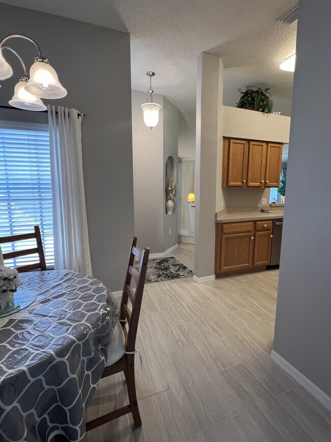 Building Photo - 18030 Webster Grove Dr