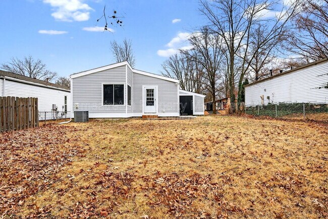 Building Photo - 3333 Green Pasture Dr