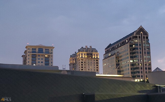 Building Photo - 250 Pharr Rd NE