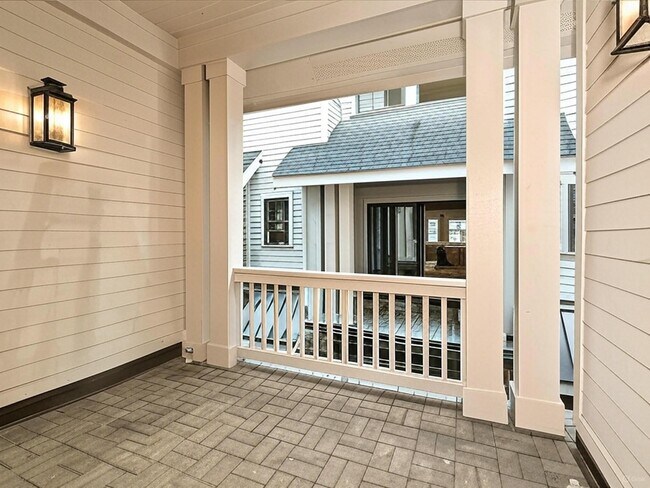 Building Photo - 4121 Selwyn Walk Ct