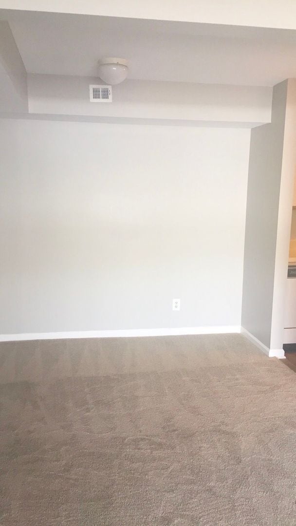 Building Photo - Great Two Bedroom Condo Available - 1010-5 Blueridge Dr.