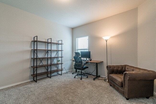 Building Photo - 9427 Somers Bend