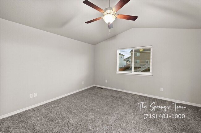 Building Photo - 10957 Matta Dr