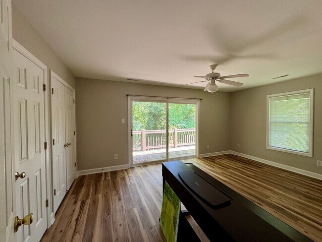 Building Photo - 100 Umstead Dr