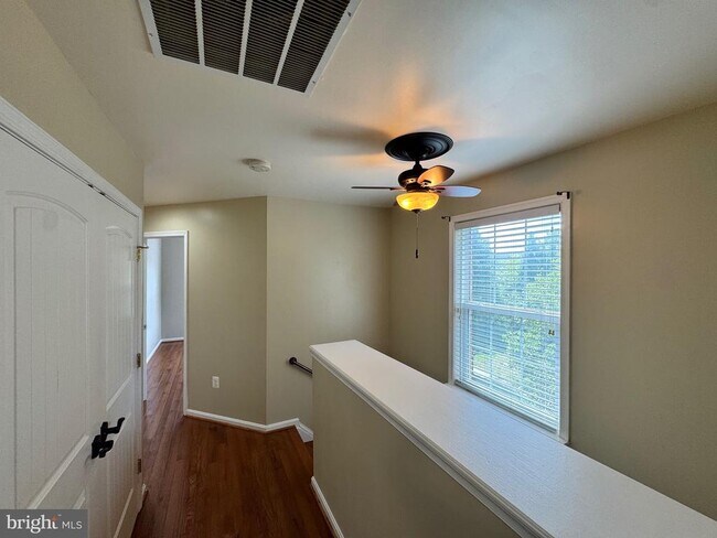 Building Photo - 4955 Chaste Tree Pl