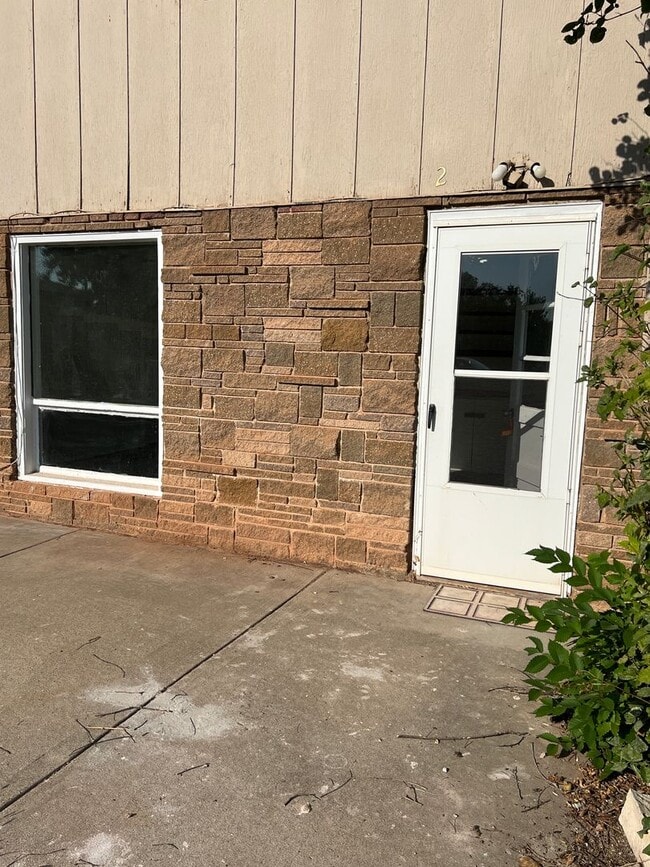 Building Photo - 1615 38th St