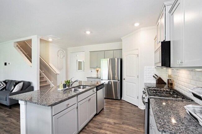 Building Photo - 7814 Messina Ct